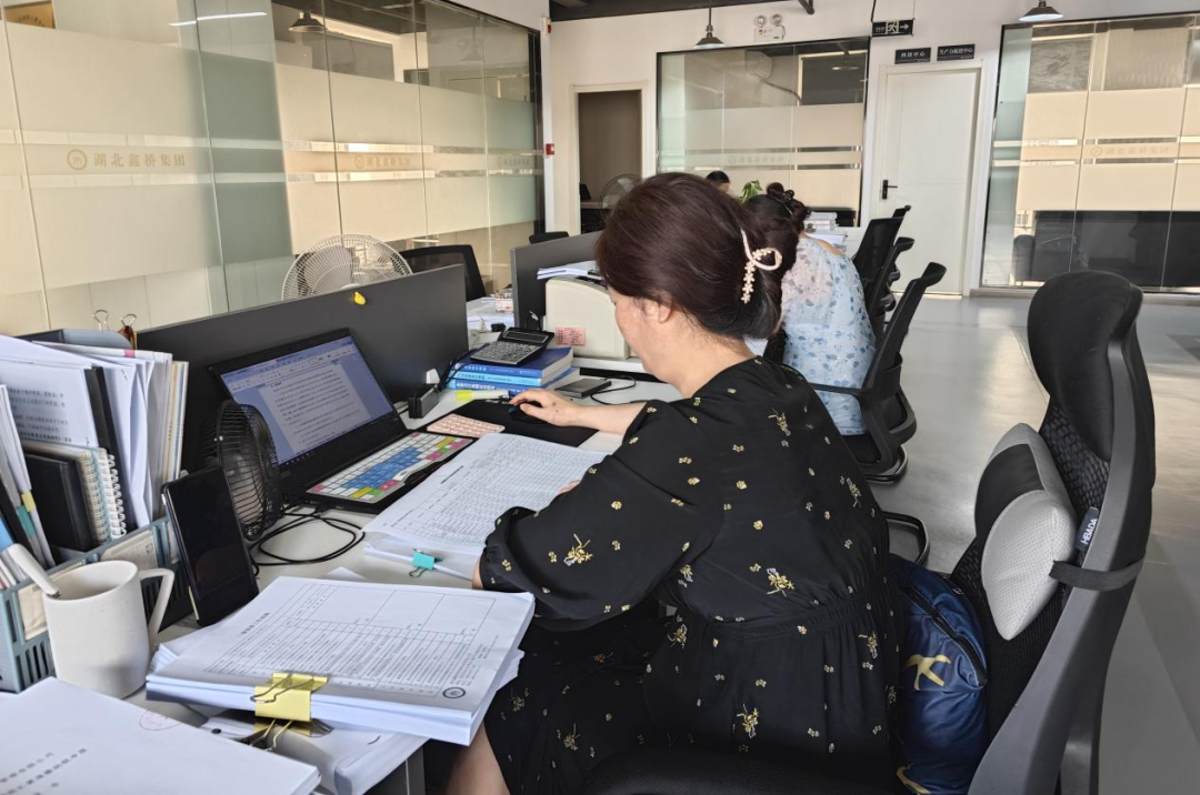 勠力同心创佳绩 务实笃行启新程 ——湖北尊龙凯时税务师事务所圆满完成上半年各项目标任务(图1)